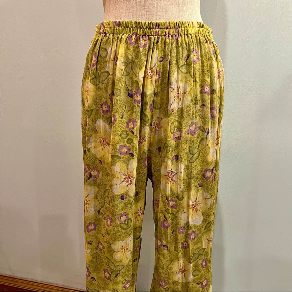 Floral Print Pants in Green and Purple